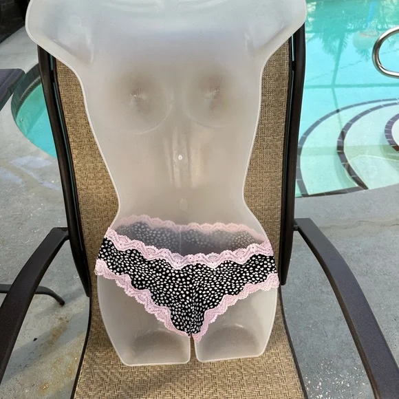 Victoria’s Secret sexy little things L - Picture 1 of 4